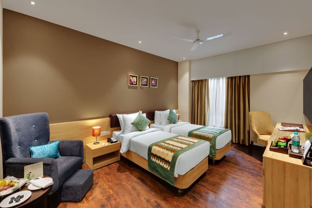 In-room safe, desk, laptop workspace, iron/ironing board