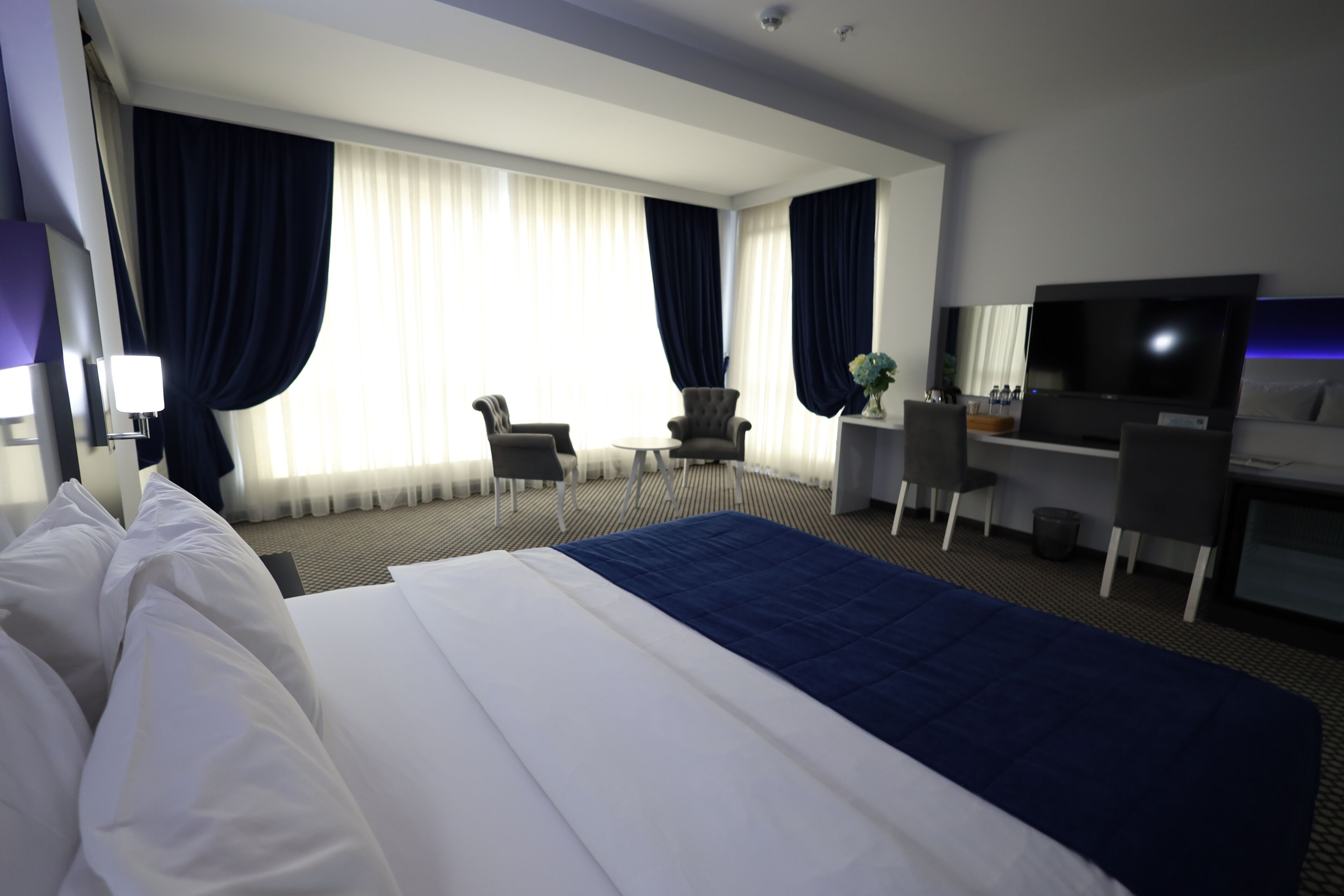 1 bedroom, minibar, in-room safe, desk