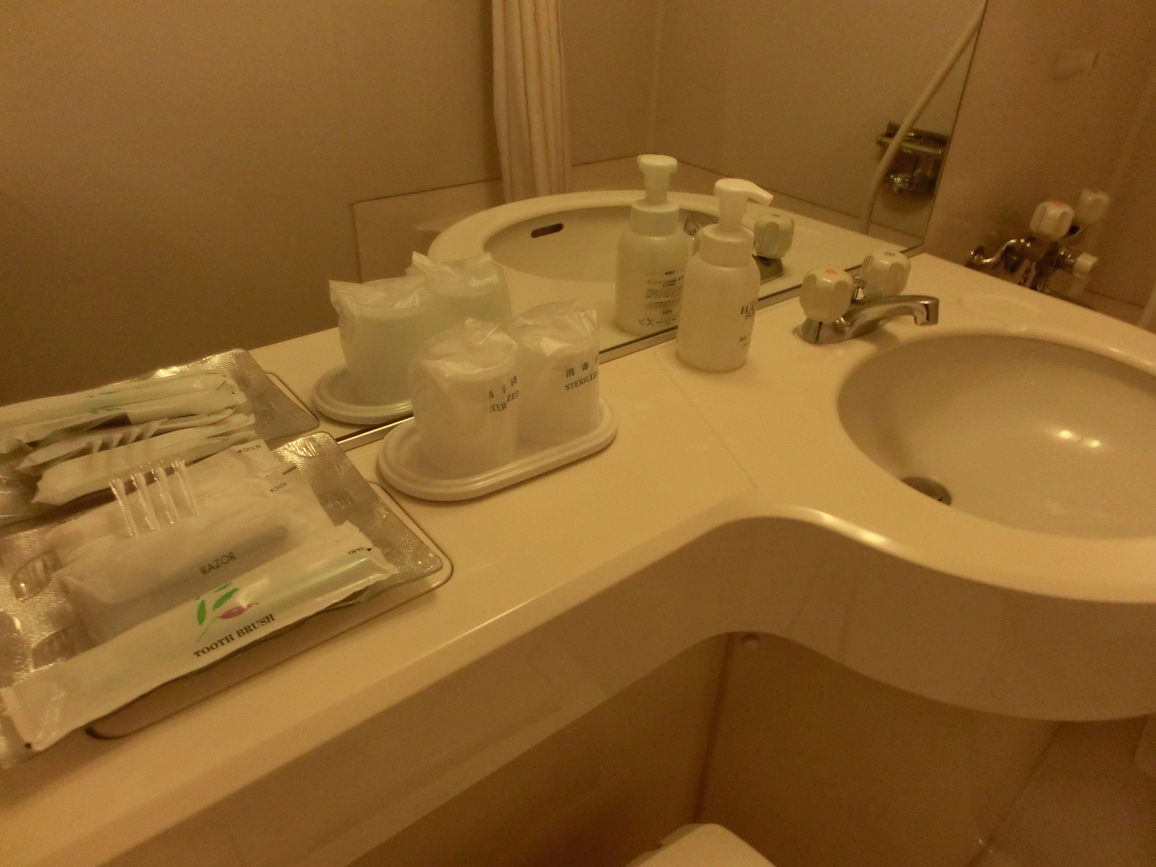 1 bedroom, desk, free wifi