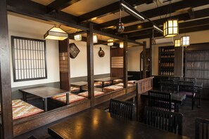 Dining - Four Seasons (Takayama)