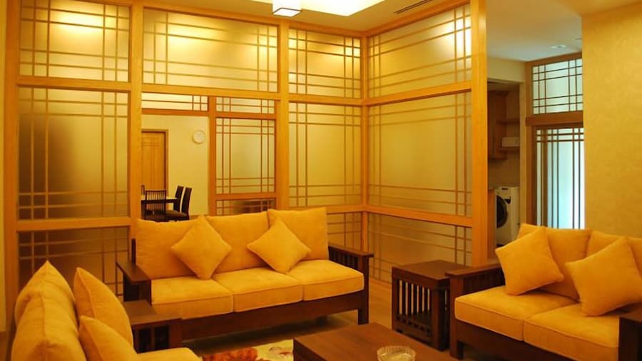 Mciti Suites