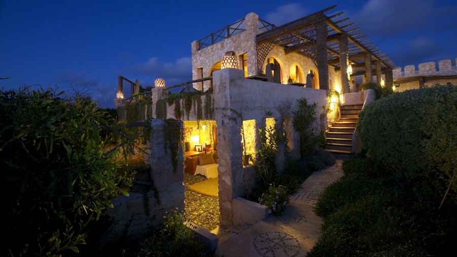 Dar Danse the Bubble on the Beach