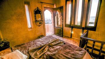 Panoramic Room (Chateau) | Individually decorated, individually furnished, bed sheets
