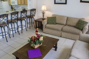 Living area - Neil's Windsor Hills Townhouse 3 Bedroom IPG Florida (Kissimmee)