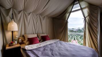 Deluxe Room, Mountain View | Free WiFi