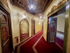 رواق