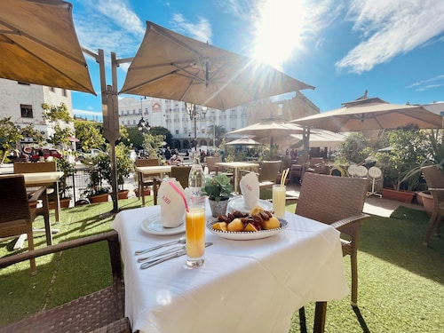 Royal Victoria - Ex British Embassy