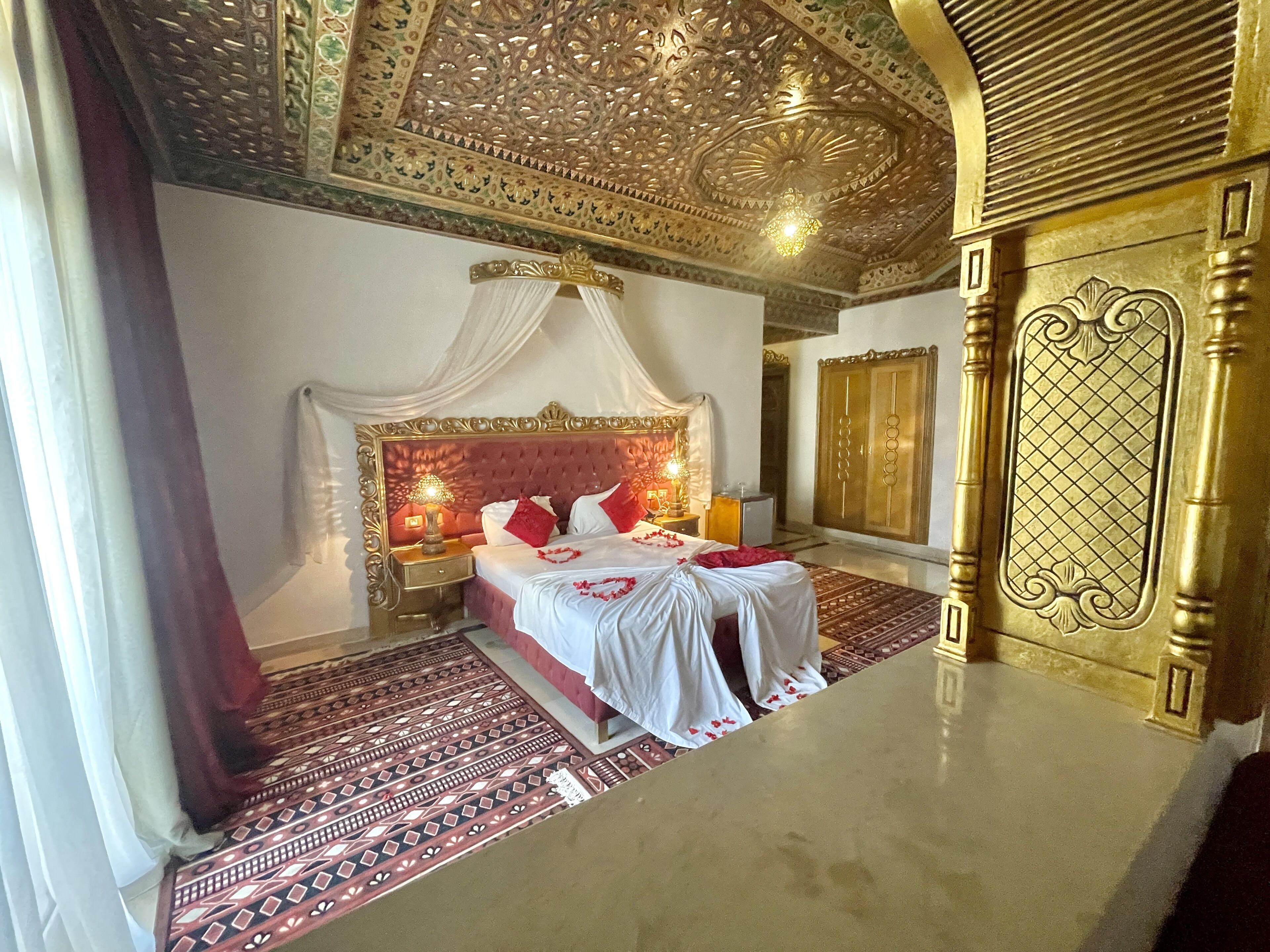 royal suite | 1 bedroom, minibar, in-room safe, blackout curtains