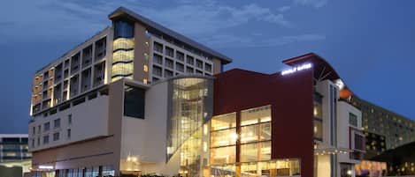 Mặt tiền nơi lưu trú