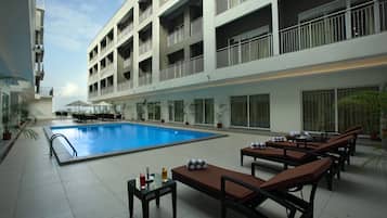 Indoor pool, outdoor pool