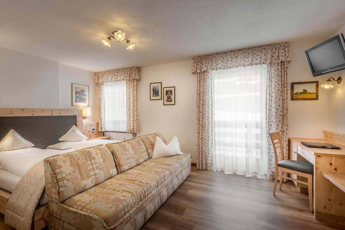 Double Room, Balcony