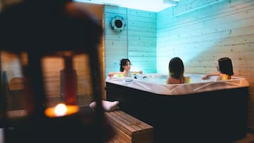 Bain à remous intérieur