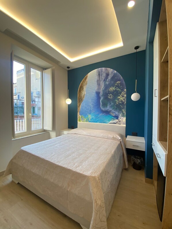 Comfort Room, 1 Bedroom, Courtyard View (Box Doccia) - Relais Piazza del Plebiscito (Naples)