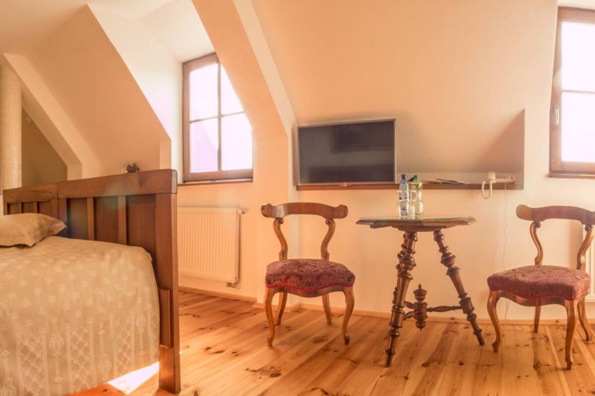 Honeymoon Double Room, Hot Tub | Minibar, in-room safe, desk, soundproofing