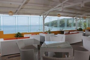 Restaurant - Sun in Pangandaran Hotel (Pangandaran)