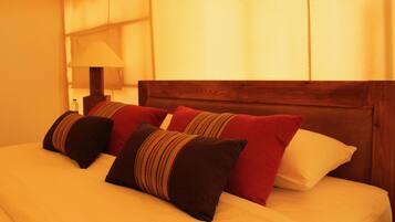 Premium bedding, rollaway beds