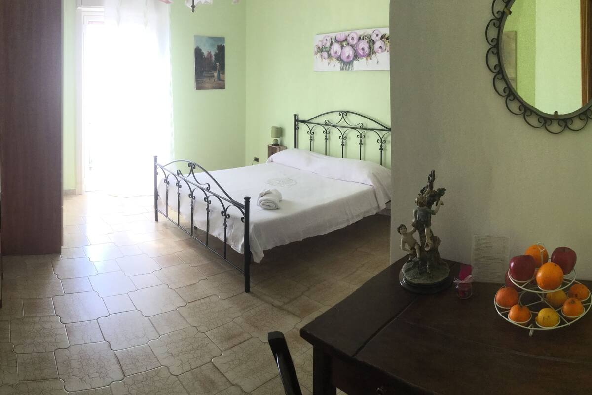 Cots/infant beds, free WiFi, wheelchair access
