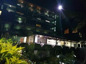 Front of property - evening/night - Ramboda Falls Hotel (Kotmale)