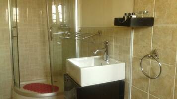 Standard Double Room | Bathroom sink