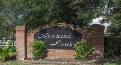 Mark's Sunrise Lakes Villa 4 Bedroom IPG Florida