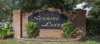 Mark's Sunrise Lakes Villa 4 Bedroom IPG Florida