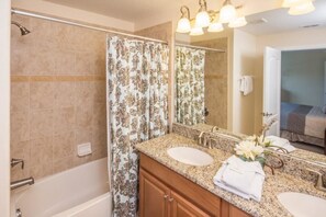 Towels - Penny's Paradise Palms Townhouse 4 Bedroom IPG Florida (Kissimmee)