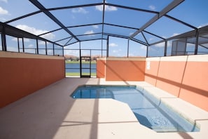 Alberca al aire libre 