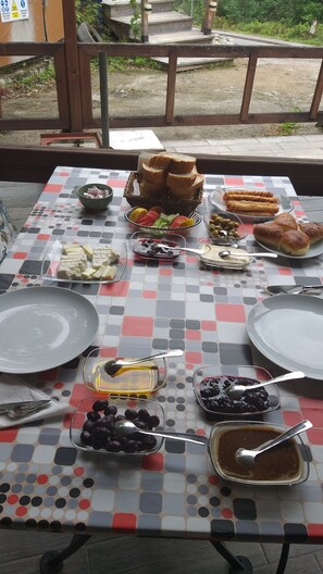 Colazione a buffet inclusa, servita tutte le mattine 