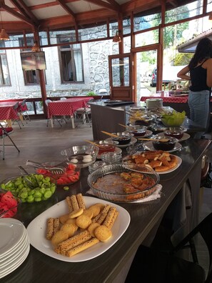 Gratis frukostbuffé varje dag 