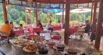 Camlihemsin Tasmektep Hotel