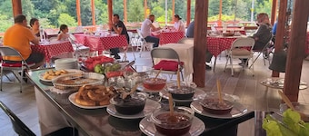 賈馬里海姆森塔斯美可特普酒店