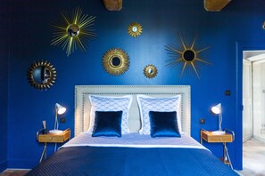 Luxury Room (L'Heure Bleue) | Premium bedding, individually decorated, rollaway beds, free WiFi