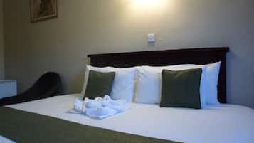 Habitación doble estándar | Escritorio, wifi gratis y ropa de cama
