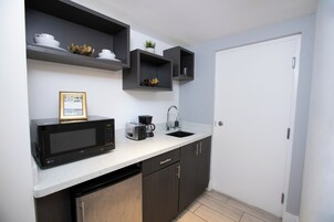 Studio Double Queen | Private kitchen