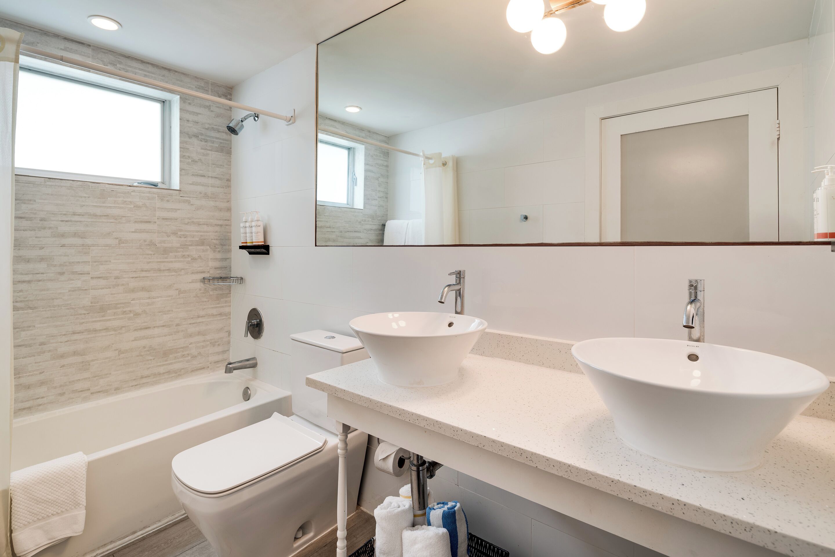 Photo - Waterside Hotel and Suites