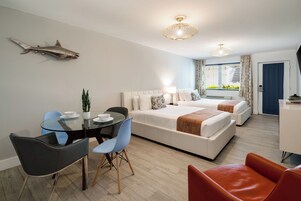 Deluxe Studio Double Queen | Premium bedding, down comforters, pillowtop beds, minibar