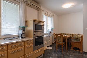 Grand Apartment, 2 Bedrooms | Individually decorated, individually furnished, desk, iron/ironing board - Vienna Apartment Center - Zentrum II (Vienna)