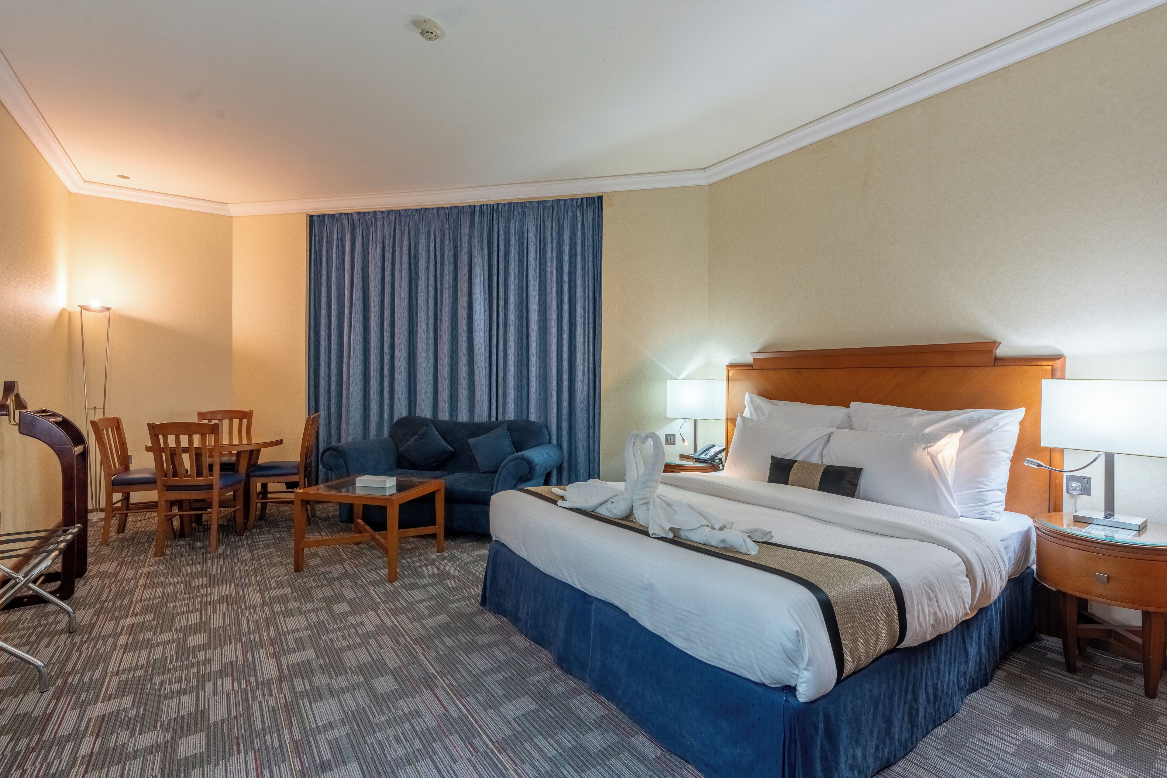 Junior Suite | Premium bedding, minibar, in-room safe, desk