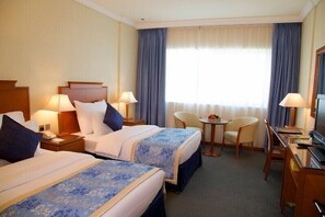 Standard Twin Room | Premium bedding, minibar, in-room safe, desk - Lavender Hotel Sharjah (Sharjah)