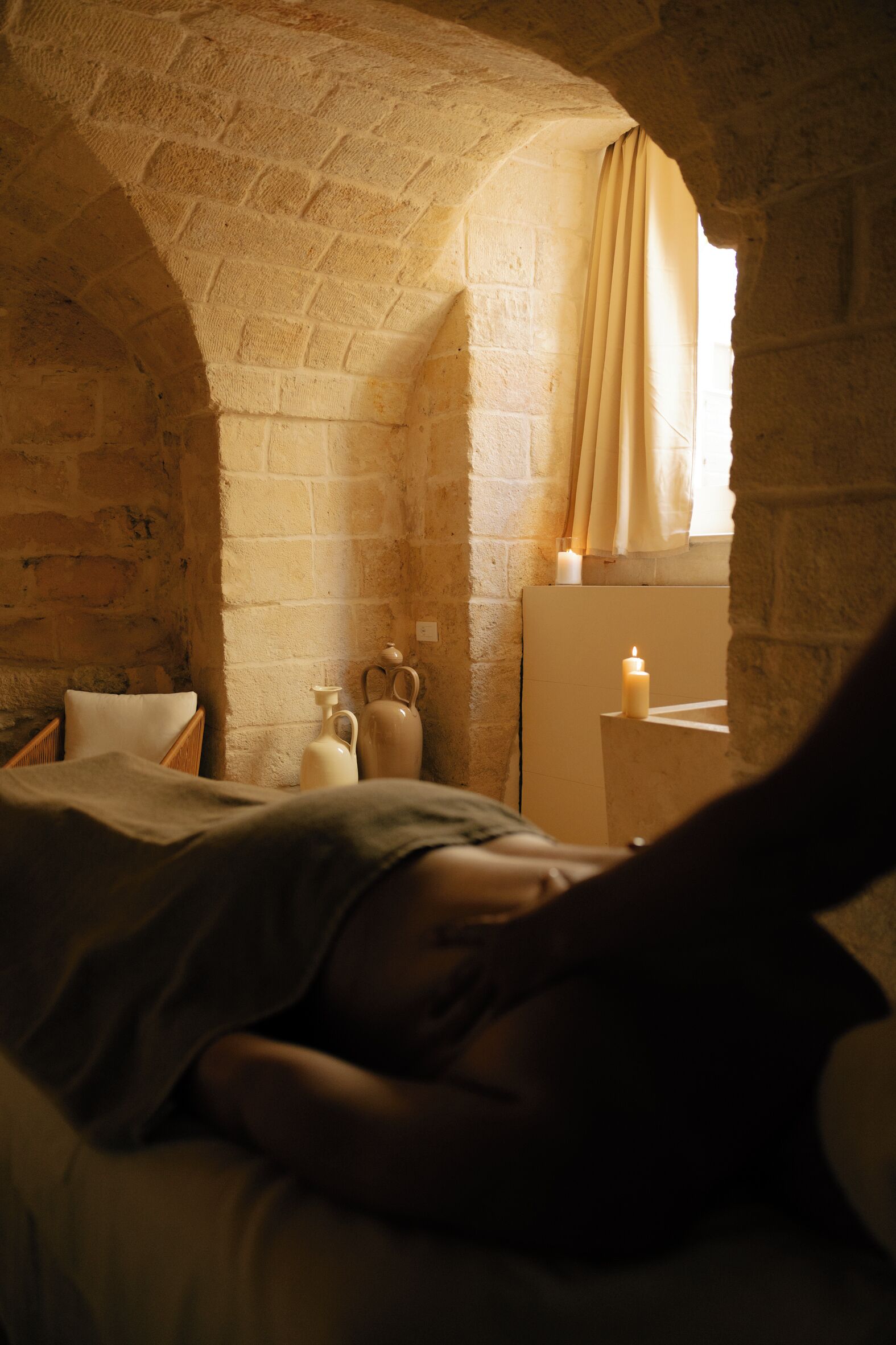 Salas de tratamiento para parejas, una bañera de hidromasaje, masajes