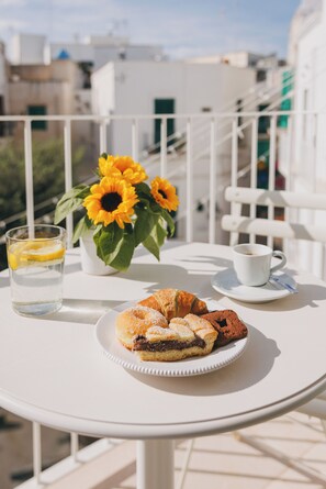 Studio | Sengetøy i egyptisk bomull, sengetøy av topp kvalitet og dundyner