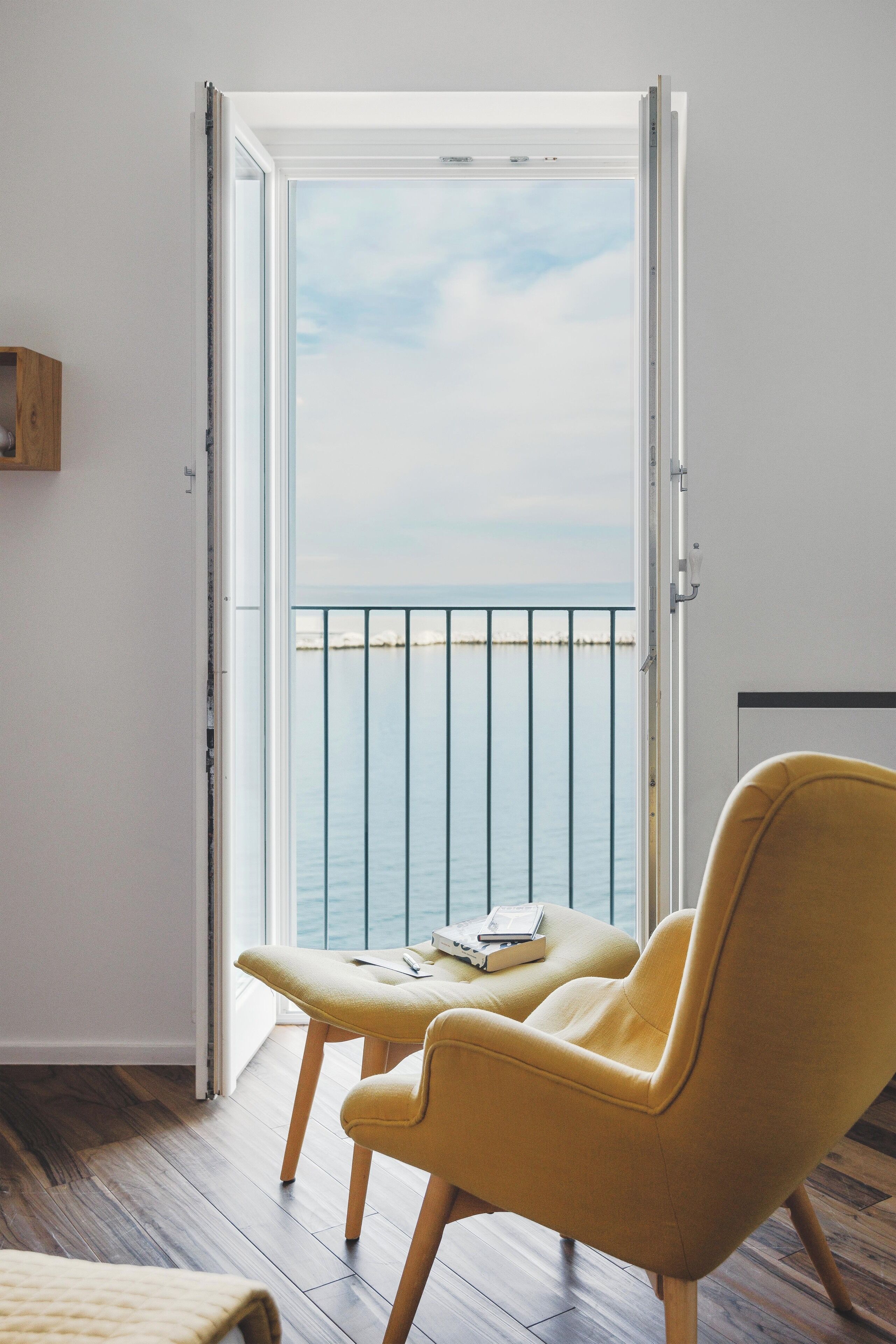 全景公寓, 厨房, 海景 | 埃及棉床单、高档床上用品、羽绒被、迷你吧