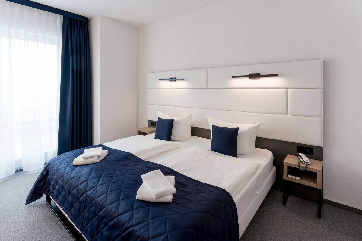 double room | 1 bedroom, hypo-allergenic bedding, in-room safe, individually decorated