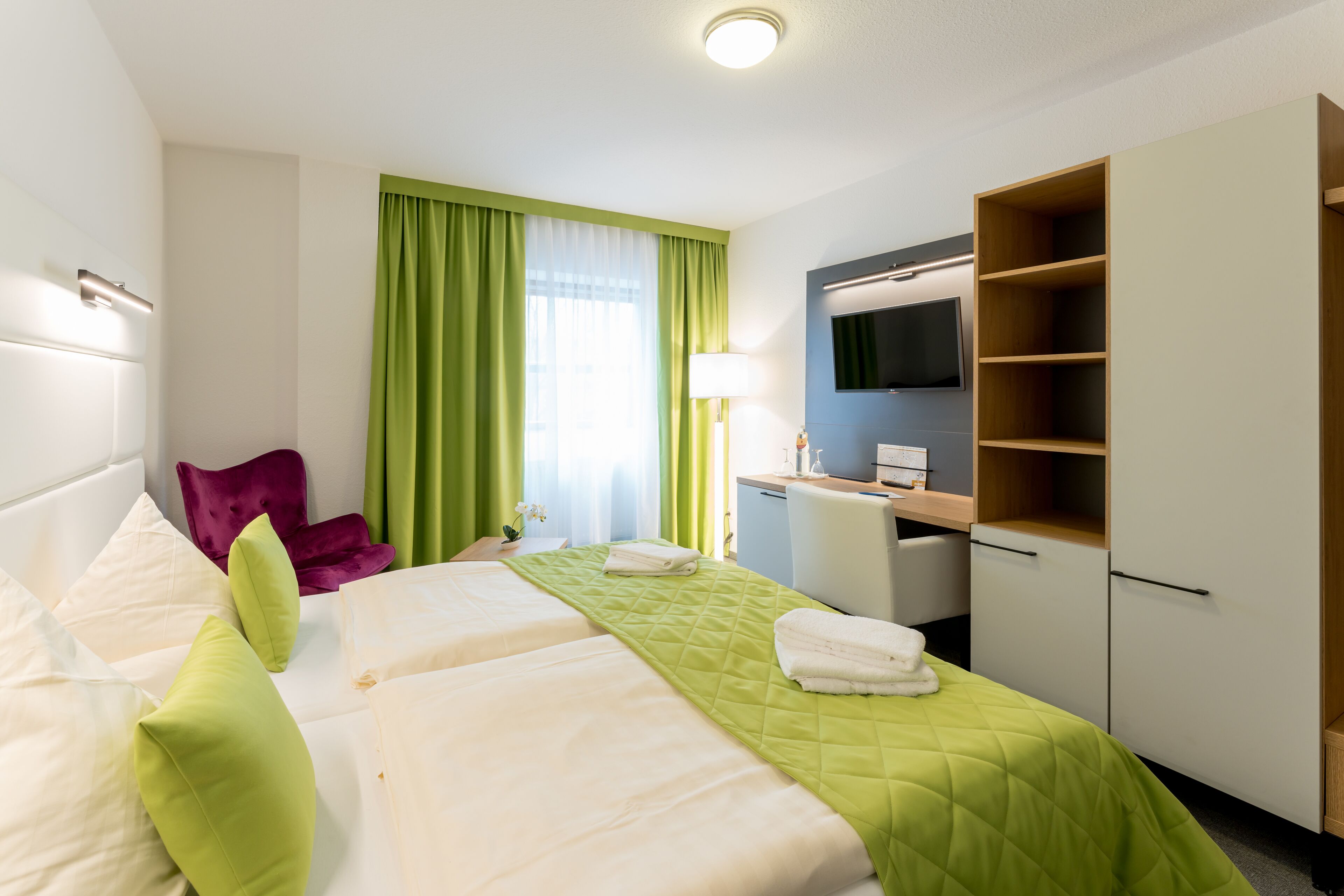 double room | 1 bedroom, hypo-allergenic bedding, in-room safe, individually decorated