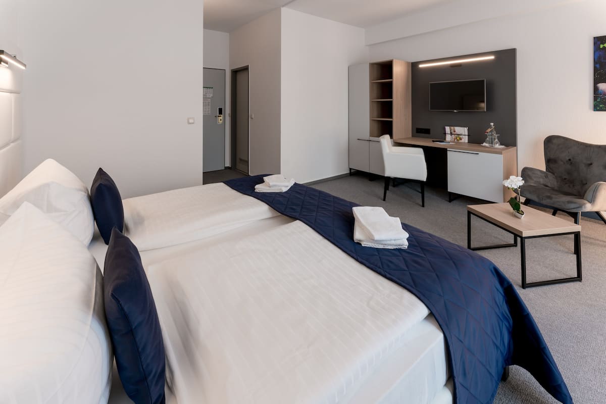 double room | 1 bedroom, hypo-allergenic bedding, in-room safe, individually decorated