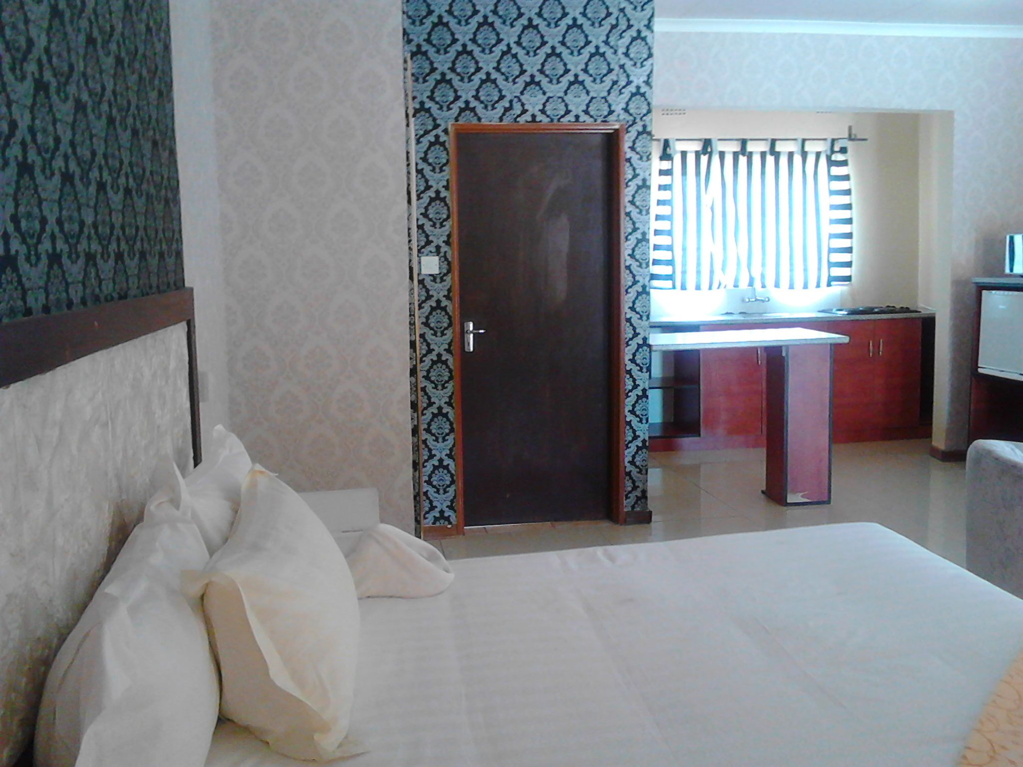 Standard Apartment | Desk, iron/ironing board, free WiFi