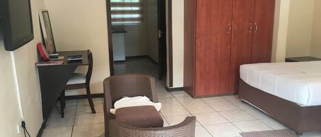 Escritorio y wifi gratis