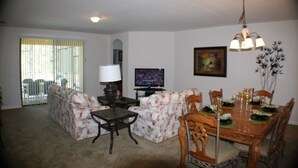 Living area - Michael's Cypress Pointe Villa 5 Bedroom IPG Florida (Davenport)