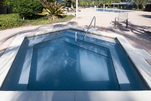 Outdoor spa tub - Magical Palisades Resort Condo 2 Bedroom IPG Florida (Winter Garden)