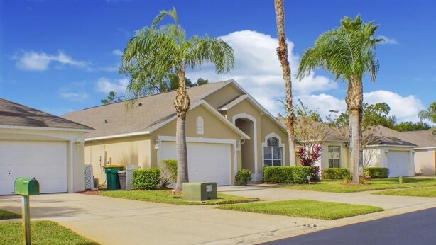 Front of property - Bill's Lake Berkley Townhouse 3 Bedroom IPG Florida (Kissimmee)